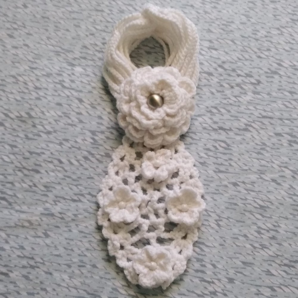 Handmade Crochet White Scarf/Neck Warmer w/Crochet Flowers for Girls